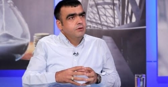 Դուք «բարեվարքություն» ու «բարեկրթություն» տերմիններից ոչ թե մի քանի քայլ, այլ լուսնային տարիներով եք հեռու   