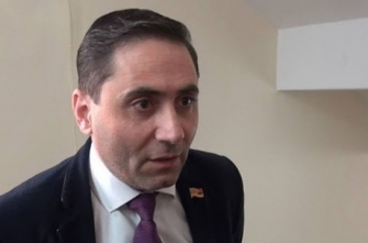 Արման Աբովյան. Դիմակ և ձեռնոց կրելու համար մեկ ամսվա հաշվարկով մեկ մարդուն անհրաժեշտ կլինի 18-30 հազար դրամ