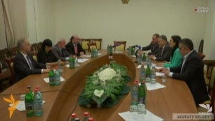 Քաղաքական ուժերը ստորագրեցին ԸՕ շուրջ փոխհամաձայնության հայտարարությունը