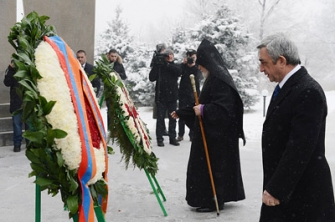 Նախագահն այցելել է Եռաբլուր