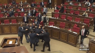 ԱԺ-ում ծեծկռտուքը հասել է ԵԽԽՎ
