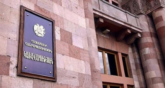Դռան հետևից ավելի լա՞վ է երևում