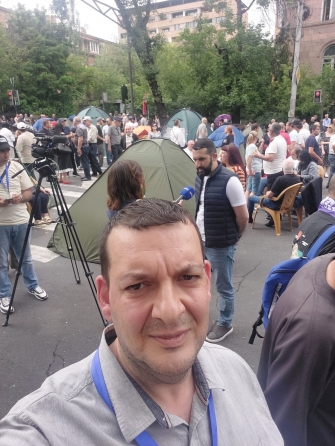 Իմիտացիա անողին զատեց իրական պայքարողից