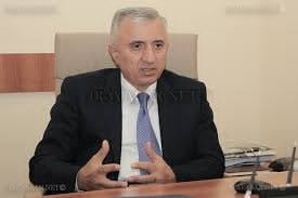 Մեկնաբանություններ իրարամերժ դիրքերից