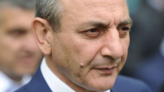 Նոր Սահմանադրությունը Բակո Սահակյանին թույլ է տալիս մասնակցել նախագահական ընտրություններին և 2020-ին, և 2025-ին