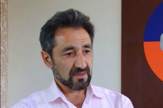 Արարատ Միրզոյանի և Սասուն Միքայելյանի փաստաբանը չի կարողանում ներս մտնել ոստիկանական բաժանմունք