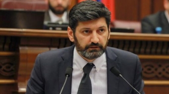 Վահե Գրիգորյանը փորձում է աստիճանաբար նորից դերի մեջ մտնել