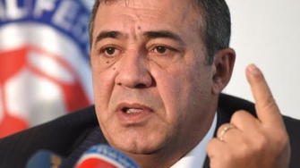 Ռուբեն Հայրապետյանը պայթեցնո՞ւմ է, թե՞ պայթում 