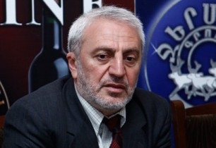 Արամ Մանուկյանի վրա հարձակված կասկածյալը բերման է ենթարկվել