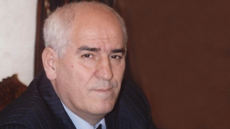 Բարսեղ Բեգլարյանն այսօր դարձավ 66 տարեկան