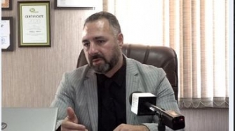 Ձեր ազգակիցները միայն կարմիր ու սև բերետավորնե՞րն են   