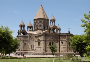 Ապրիլի 24-ին բոլոր եկեղեցիներում կհնչի բարեխոսական աղոթք 